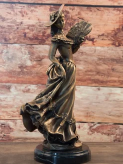 Casa Padrino Jugendstil Bronze Skulptur Dame Bronzefarben / Schwarz 17 x 12 x H. 33 cm - Bronze Skulptur mit Marmorsockel - Barock & Jugendstil Deko Accessoires