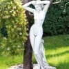 Casa Padrino Jugendstil Garten Deko Skulptur Frau Weiß / Grau H. 80 cm - Elegante Garten Deko Stein Figur - Barock & Jugendstil Garten Deko Accessoires