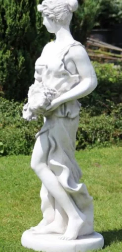 Casa Padrino Jugendstil Garten Deko Skulptur Frau mit Muschel Grau 44 x 44 x H. 138 cm - Elegante Garten Deko Stein Figur - Barock & Jugendstil Garten Deko Accessoires