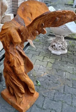Casa Padrino Jugendstil Garten Deko Skulptur Rost 46 x 70 x H. 97 cm - Elegante Garten Deko Metall Figur - Barock & Jugendstil Garten Deko Accessoires - Garten Deko Metall Skulpturen