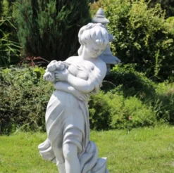 Casa Padrino Jugendstil Garten Deko Skulptur Dame mit Blumenstrauß Grau 31 x 31 x H. 122 cm - Elegante Garten Deko Stein Figur - Barock & Jugendstil Garten Deko Accessoires