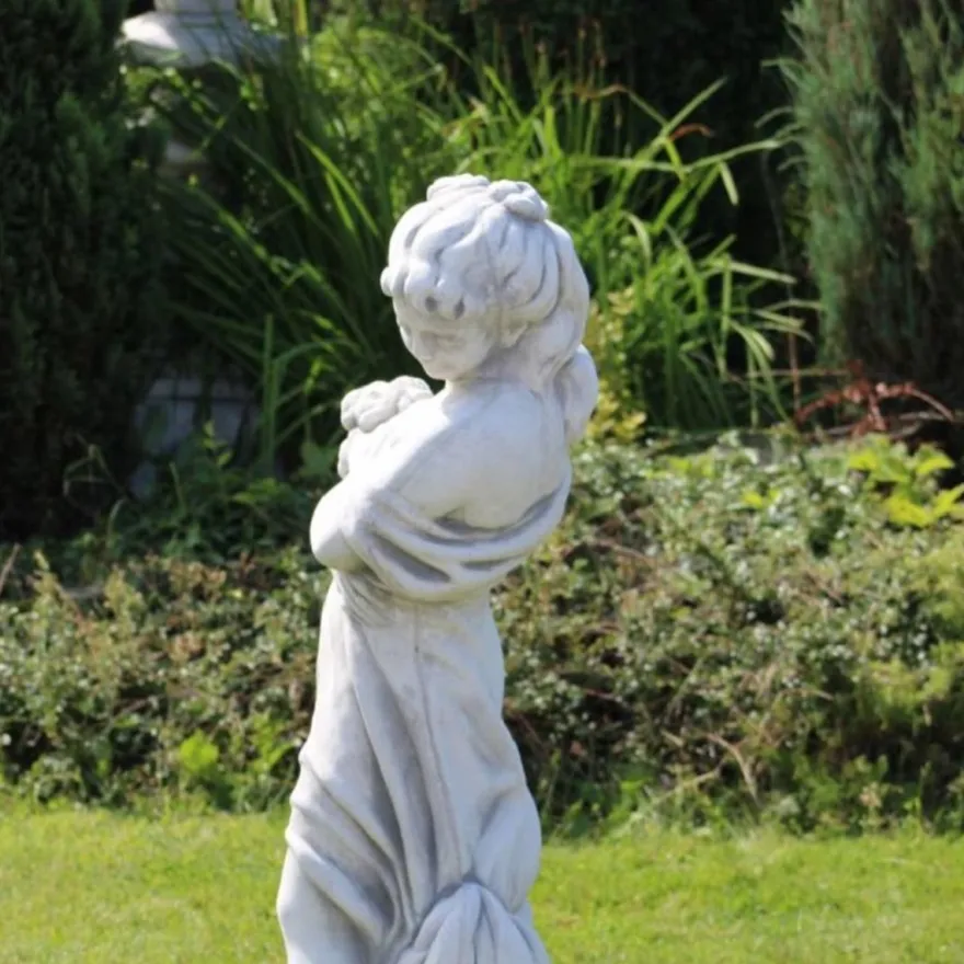 Casa Padrino Jugendstil Garten Deko Skulptur Dame mit Blumenstrauß Grau 31 x 31 x H. 122 cm - Elegante Garten Deko Stein Figur - Barock & Jugendstil Garten Deko Accessoires