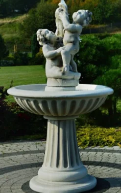 Casa Padrino Jugendstil Springbrunnen Kinder mit Fisch Grau Ø 92 x H. 161 cm - Prunkvoller Gartenbrunnen - Gartendeko Brunnen - Barock & Jugendstil Garten Deko Accessoires