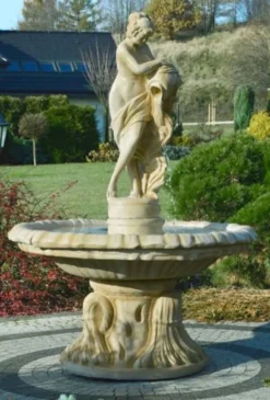 Casa Padrino Jugendstil Springbrunnen Frau mit Krug Sandfarben Ø 155 x H. 218 cm - Prunkvoller Gartenbrunnen - Gartendeko Brunnen - Barock & Jugendstil Garten Deko Accessoires