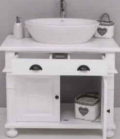Casa Padrino Landhausstil Badezimmer Set Weiß - 1 Waschbeckenschrank & 1 Ovales Keramik Waschbecken - Badezimmer Möbel im Landhausstil - Landhausstil Möbel - Landhausstil Badezimmer Einrichtung