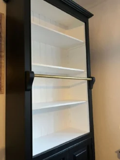 Casa Padrino Landhausstil Bücherschrank mit Leiter Schwarz / Weiß H. 260 cm - Landhausstil Möbel