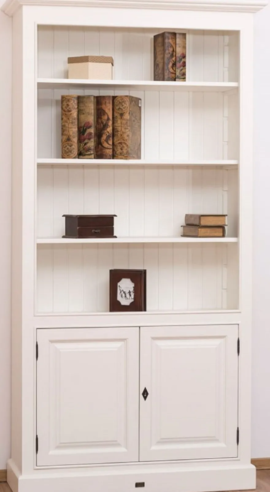 Casa Padrino Landhausstil Bücherschrank / Regalschrank Weiß 110 x 39 x H. 210 cm - Wohnzimmerschrank mit 2 Türen