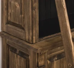 Casa Padrino Landhausstil Bücherschrank mit Leiter Braun / Schwarz 120 x 51 x H. 228 cm - Massivholz Schrank - Regalschrank - Wohnzimmerschrank - Büroschrank - Landhausstil Möbel