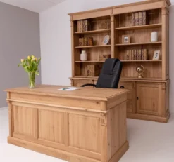 Casa Padrino Landhausstil Büro Möbel Set Naturfarben - 1 Landhausstil Massivholz Schreibtisch & 1 Landhausstil Massivholz Regalschrank - Landhausstil Massivholz Büro Möbel