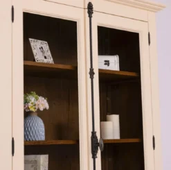 Casa Padrino Landhausstil Esszimmerschrank Creme / Braun 223 x 50 x H. 228 cm - Massivholz Küchenschrank - Esszimmer Möbel im Landhausstil - Landhausstil Esszimmer Einrichtung