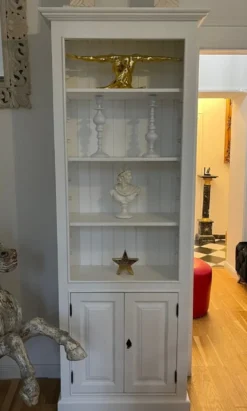 Casa Padrino Landhausstil Massivholz Schrank Weiß 70 x 35 x H. 210 cm - Bücherschrank - Regalschrank - Wohnzimmerschrank - Büroschrank - Landhausstil Möbel - Landhausstil Einrichtung