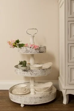 Casa Padrino Landhausstil Shabby Chic Etagere 3-Stufig Antik Weiß Ø 40 x H. 66 cm - Gastronomie Accessoires