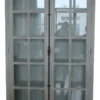 Casa Padrino Landhausstil Vitrine aus Paulownia-Holz in Antik Weiß und Naturfarben 136 x 43 x H. 222 cm