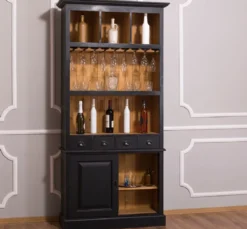 Casa Padrino Landhausstil Weinschrank Schwarz / Naturfarben 103 x 36 x H. 210 cm - Barschrank im Landhausstil