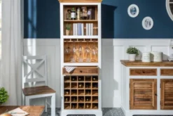 Casa Padrino Landhausstil Weinschrank Weiß / Naturfarben 72 x 40 x H. 196 cm - Handgefertigter Massivholz Barschrank - Barmöbel im Landhausstil