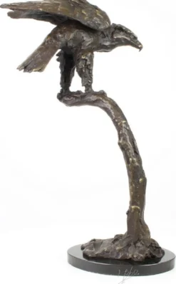 Casa Padrino Luxus Adler Bronzefigur Grau / Gold / Schwarz 44,4 x 28,8 x H. 71,5 cm - Dekofigur mit Marmorsockel