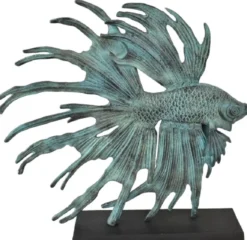 Casa Padrino Luxus Aluminium Deko Skulptur siamesischer Kampffisch Türkis / Schwarz 55 x 11,5 x H. 52,5 cm - Aluminium Deko Figur mit Holzsockel - Wohnzimmer Deko - Schreibtisch Deko