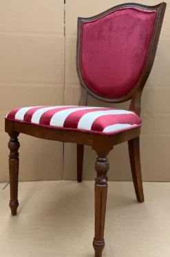 Casa Padrino Luxus Art Deco Esszimmer Stuhl Bordeauxrot / Weiß / Braun - Eleganter Massivholz Stuhl mit Streifen - Art Deco Esszimmer Möbel