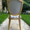 Casa Padrino Luxus Art Deco Esszimmer Stuhl mit Design und Streifen Grau / Weiß / Mehrfarbig / Gold - Eleganter Massivholz Stuhl - Art Deco Esszimmer Möbel