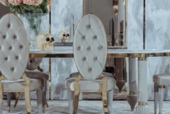Casa Padrino Luxus Art Deco Esszimmer Set Grau / Weiß / Gold - 1 Art Deco Esstisch mit Kunstmarmor Tischplatte & 8 Art Deco Esszimmerstühle - Prunkvolle Art Deco Esszimmer Möbel - Luxus Qualität