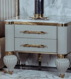 Casa Padrino Luxus Art Deco Nachtkommode Grau / Weiß / Gold 64 x 51 x H. 59 cm - Prunkvoller Massivholz Nachttisch mit 2 Schubladen - Art Deco Schlafzimmer & Hotel Möbel - Luxus Kollektion