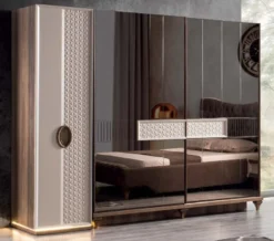 Casa Padrino Luxus Art Deco Schlafzimmerschrank Weiß / Braun 261 x 73 x H. 221 cm - Verspiegelter Massivholz Kleiderschrank - Art Deco Schlafzimmer Möbel
