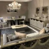 Casa Padrino Luxus Art Deco Sessel Hellblau / Silber / Creme - Verspiegelter Wohnzimmer Sessel - Wohnzimmer Möbel - Art Deco Möbel - Luxus Möbel - Art Deco Einrichtung - Luxus Einrichtung