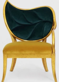 Casa Padrino Luxus Art Deco Sessel Dunkelgrün / Gold / Antik Gold - Handgefertigter Massivholz Lounge Sessel mit edlem Samtstoff - Wohnzimmer Möbel - Art Deco Möbel