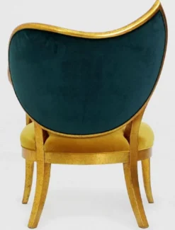 Casa Padrino Luxus Art Deco Sessel Dunkelgrün / Gold / Antik Gold - Handgefertigter Massivholz Lounge Sessel mit edlem Samtstoff - Wohnzimmer Möbel - Art Deco Möbel