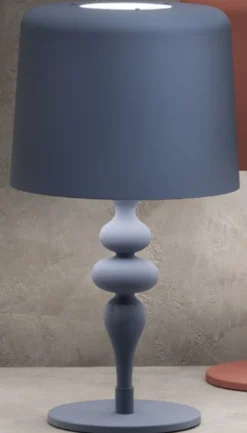 Casa Padrino Luxus Art Deco Tischleuchte Blau Ø 50 x H. 180 cm - Runde Art Deco Schreibtischleuchte mit Aluminium Lampenschirm - Luxus Tischleuchten - Luxus Qualität - Made in Italy