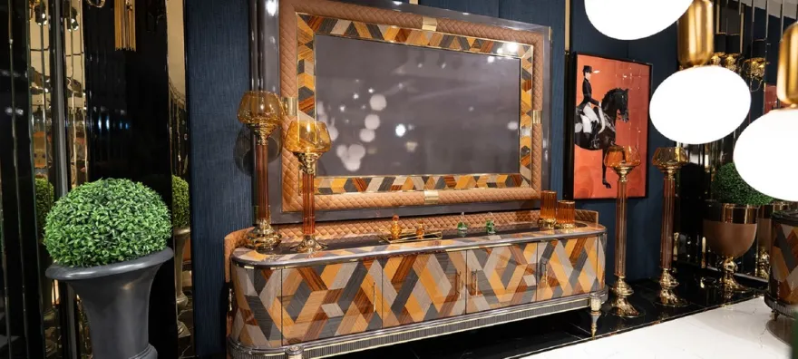 Casa Padrino Luxus Art Deco TV Schrank Set Mehrfarbig / Braun / Grau / Gold - Massivholz Wohnzimmer Sideboard mit TV Rückwand - Luxus Art Deco Wohnzimmer Möbel