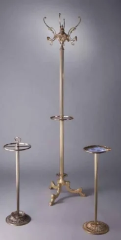 Casa Padrino Luxus Barock Aschenbecher Messing Ø 25 x H. 78 cm - Runder Barockstil Messing Aschenbecher mit Ständer - Barock Deko Accessoires - Luxus Qualität - Made in Italy