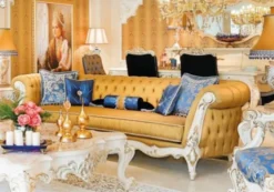 Casa Padrino Luxus Barock Chesterfield Wohnzimmer Sofa Gold / Weiß / Gold 300 x 110 x H. 80 cm - Prunkvolles Sofa im Barockstil - Edle Barock Wohnzimmer Möbel