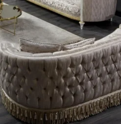Casa Padrino Luxus Barock Chesterfield Sofa Gold - Prunkvolles Wohnzimmer Sofa - Barockstil Wohnzimmer Möbel - Luxus Möbel im Barockstil - Barock Einrichtung - Edel & Prunkvoll