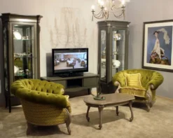 Casa Padrino Luxus Barock Couchtisch Grau - Handgefertigter Massivholz Wohnzimmertisch im Barockstil - Luxus Wohnzimmer Möbel im Barockstil - Barock Möbel - Edel & Prunkvoll