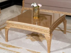 Casa Padrino Luxus Barock Couchtisch Gold - Quadratischer Barockstil Wohnzimmertisch - Barockstil Wohnzimmer Möbel - Handgefertigte Barock Möbel - Luxus Möbel im Barockstil - Edel & Prunkvoll