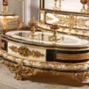 Casa Padrino Luxus Barock Couchtisch Weiß / Blau / Gold - Prunkvoller Massivholz Wohnzimmertisch mit Glasplatte - Barock Wohnzimmer Möbel - Edel & Prunkvoll