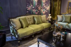 Casa Padrino Luxus Barock Couchtisch Schwarz / Gold 109 x 85 x H. 45 cm - Edler Massivholz Wohnzimmertisch im Barockstil - Barock Möbel
