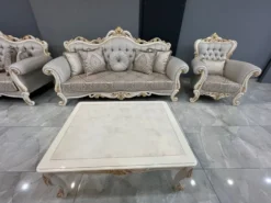 Casa Padrino Luxus Barock Couchtisch Weiß / Gold - Handgefertigter Barockstil Wohnzimmertisch - Barockstil Wohnzimmer Möbel - Barock Einrichtung - Barock Möbel - Luxus Möbel im Barockstil