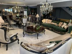 Casa Padrino Luxus Barock Couchtisch Braun / Schwarz / Gold - Prunkvoller Massivholz Wohnzimmertisch im Barockstil - Barock Wohnzimmer Möbel - Edel & Prunkvoll
