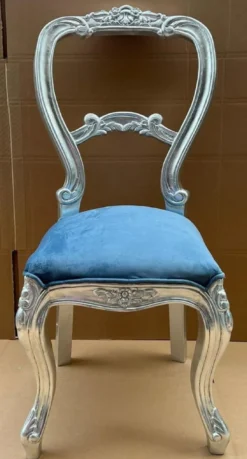 Casa Padrino Luxus Barock Damen Stuhl Blau / Silber - Handgefertigter Barockstil Schminktisch Stuhl - Luxus Schlafzimmer Möbel im Barockstil - Barock Möbel - Edel & Prunkvoll