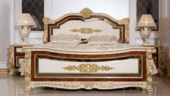 Casa Padrino Luxus Barock Doppelbett Weiß / Beige / Braun / Gold - Prunkvolles Massivholz Bett - Luxus Schlafzimmer Möbel im Barockstil - Barock Schlafzimmer Möbel - Barock Schlafzimmer Einrichtung