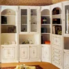 Casa Padrino Luxus Barock Eckschrank Weiß / Mehrfarbig / Gold - Barock Massivholz Wohnzimmer Schrank - Barock Wohnzimmer Möbel - Erstklassische Qualität - Made in Italy