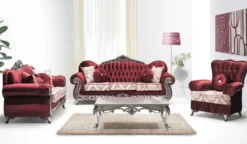 Casa Padrino Luxus Barock 2er Sofa Bordeauxrot / Creme / Silber - Prunkvolles Wohnzimmer Sofa mit Muster und Glitzersteinen - Wohnzimmer Möbel im Barockstil - Barock Möbel - Edel & Prunkvoll