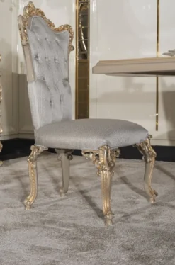 Casa Padrino Luxus Barock Esszimmer Stuhl 4er Set Silber / Grau / Gold - Prunkvolle Barockstil Küchen Stühle - Luxus Esszimmer Möbel im Barockstil - Barock Esszimmer Möbel - Barockstil Möbel