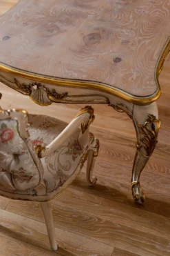 Casa Padrino Luxus Barock Esszimmer Set - 1 Barock Esstisch & 8 Barock Esszimmerstühle mit elegantem Muster - Prunkvolle Esszimmer Möbel im Barockstil