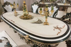 Casa Padrino Luxus Barock Esszimmer Set Weiß / Grün / Gold - 1 Barock Esstisch & 6 Barock Esszimmerstühle - Barock Esszimmer Möbel - Luxus Möbel im Barockstil - Edel & Prunkvoll - Luxus Qualität