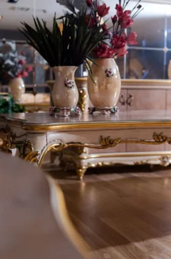 Casa Padrino Luxus Barock Esstisch Beige / Weiß / Gold - Prunkvoller Massivholz Esszimmertisch im Barockstil - Barock Esszimmer Möbel