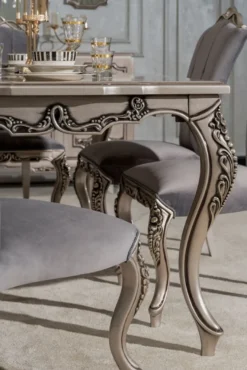 Casa Padrino Luxus Barock Esszimmer Stuhl Grau / Silber - Prunkvoller Barockstil Küchen Stuhl - Luxus Esszimmer Möbel im Barockstil - Barock Möbel - Edel & Prunkvoll