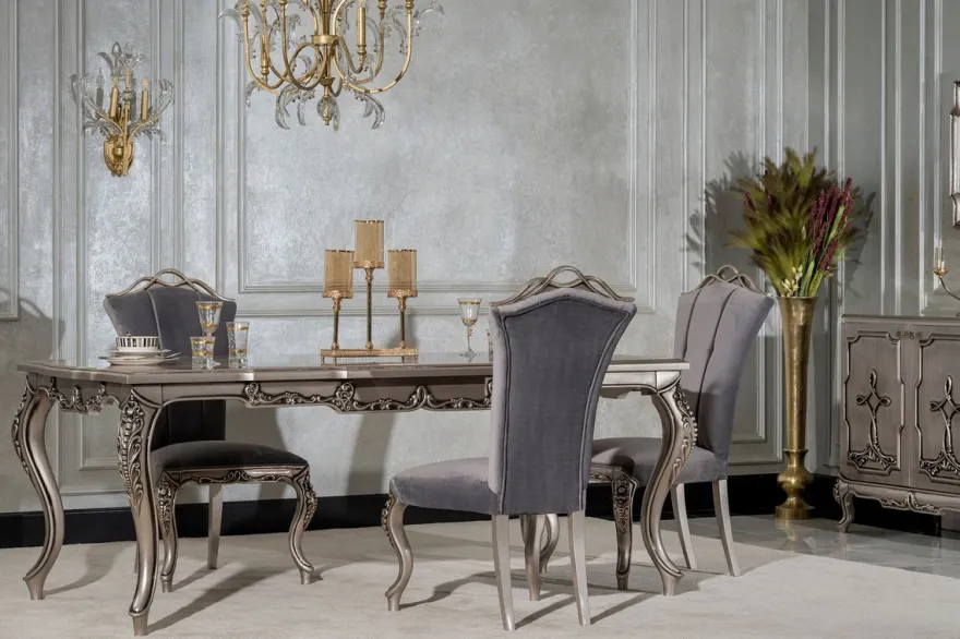 Casa Padrino Luxus Barock Esszimmer Stuhl Grau / Silber - Prunkvoller Barockstil Küchen Stuhl - Luxus Esszimmer Möbel im Barockstil - Barock Möbel - Edel & Prunkvoll